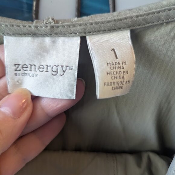 Zenergy Women's lightweight jacket and pant set - Picture 3 of 7